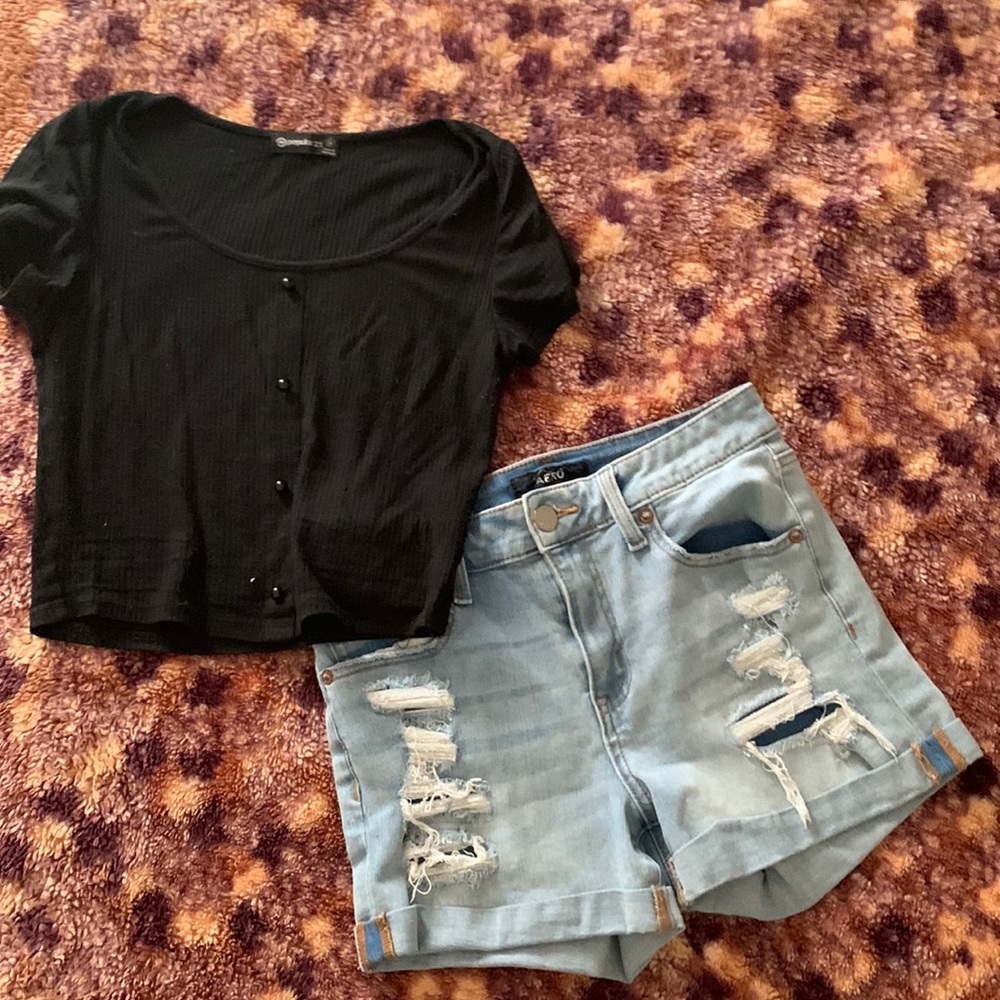 Light blue short shorts from Aero Size 8